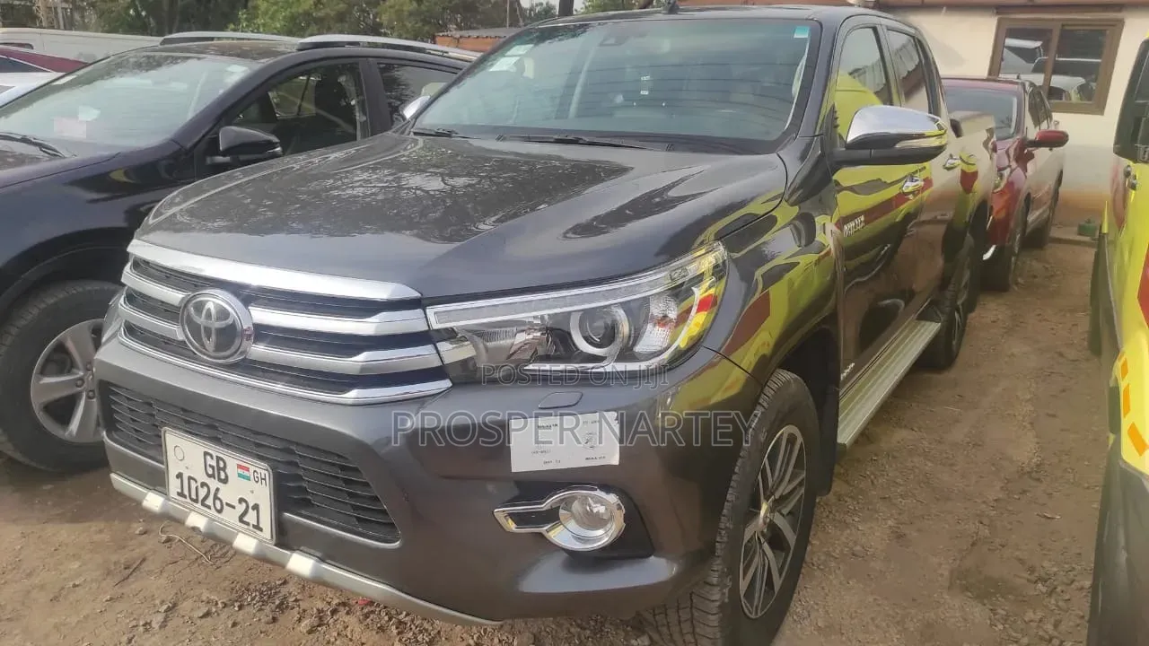 Toyota Hilux 2018 Gray