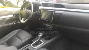 Toyota Hilux 2018 Gray