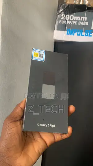 New Samsung Galaxy Z Flip 5 256 GB Black