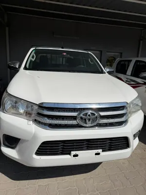 Toyota Hilux 2020 White