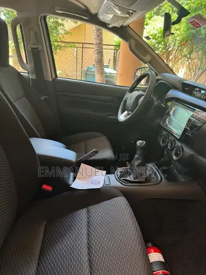 Toyota Hilux 2020 White