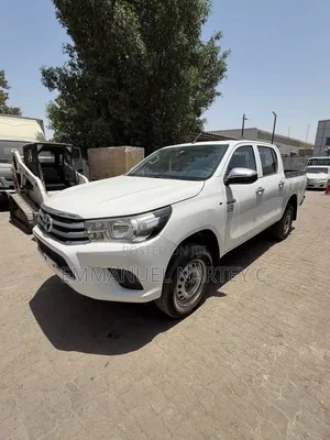 Toyota Hilux 2020 White