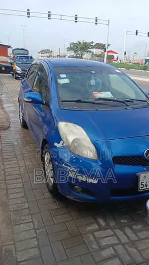 Toyota Vitz 2010 Blue