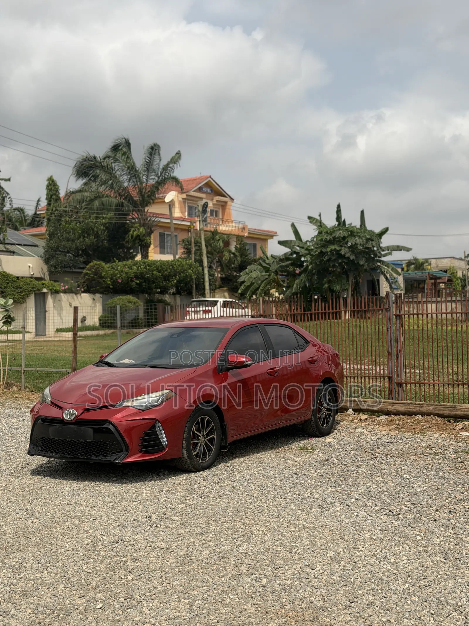 Toyota Corolla SE (1.8L 4cyl 2A) 2018 Red