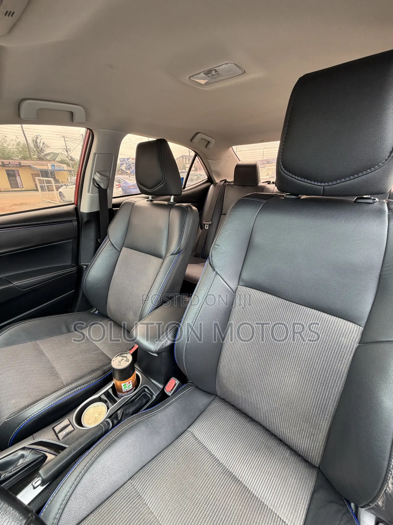 Toyota Corolla SE (1.8L 4cyl 2A) 2018 Red