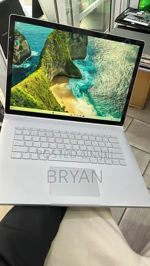 Laptop Microsoft Surface Book 2 16GB Intel Core i7 SSD 256GB
