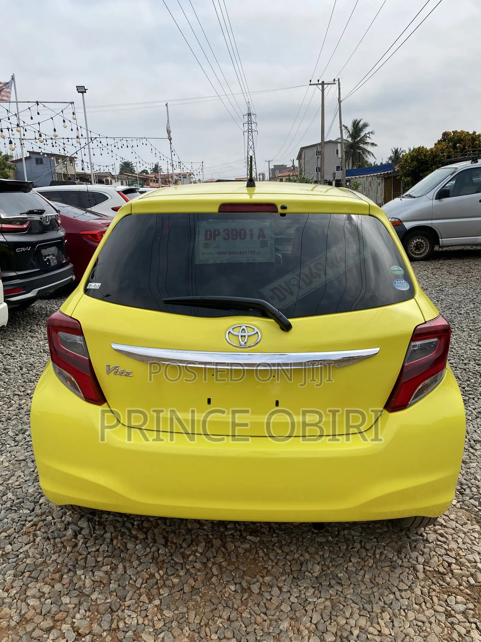 Toyota Vitz 1.3 AWD 5dr 2015 Yellow