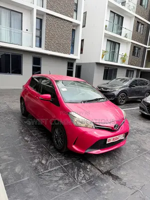 Toyota Vitz 1.3 FWD 5dr 2015 Pink