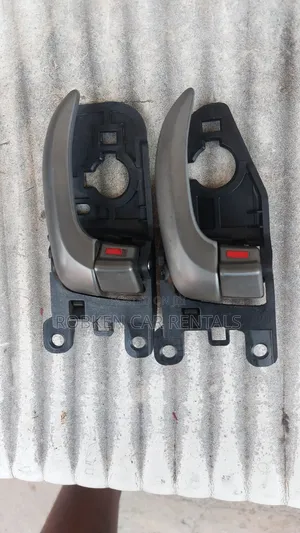 Elantra Inside Door Handles