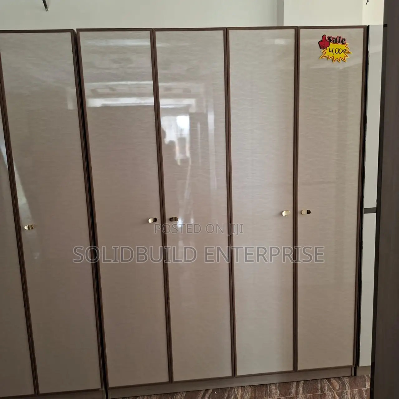 Clothes Wardrobe