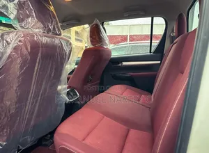 Toyota Hilux 2017 White