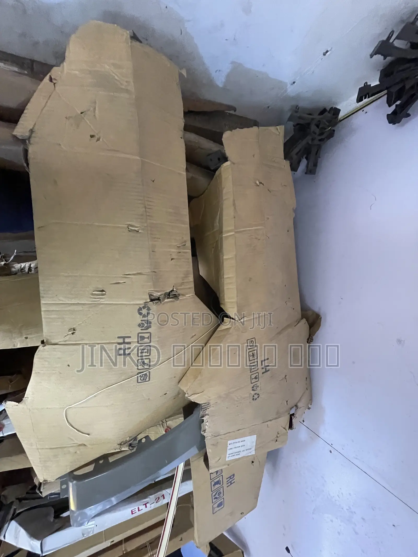 Mitsubishi L200 2020 Fender
