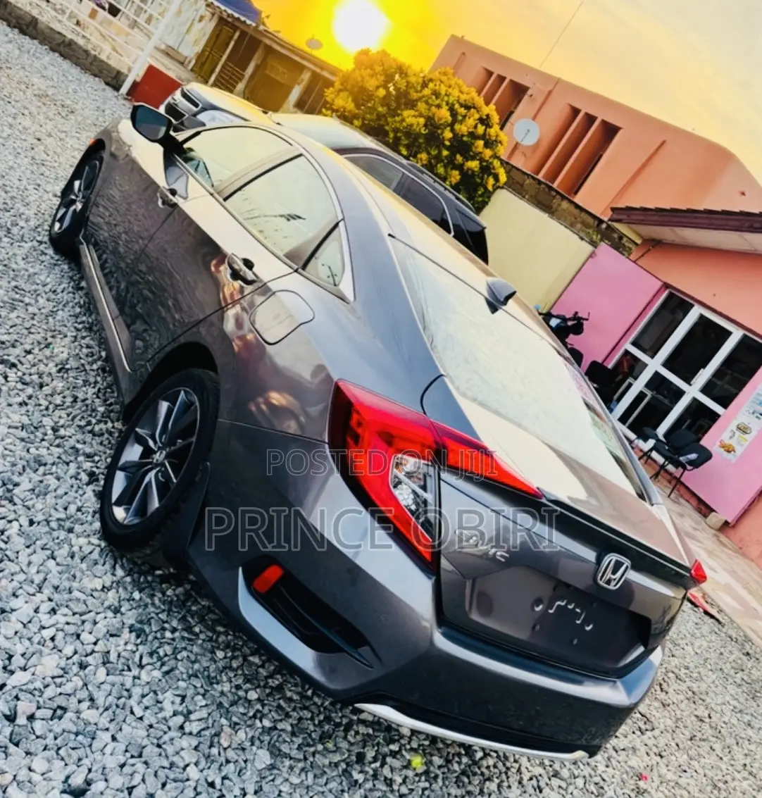 Honda Civic EX Sedan 2019 Gray