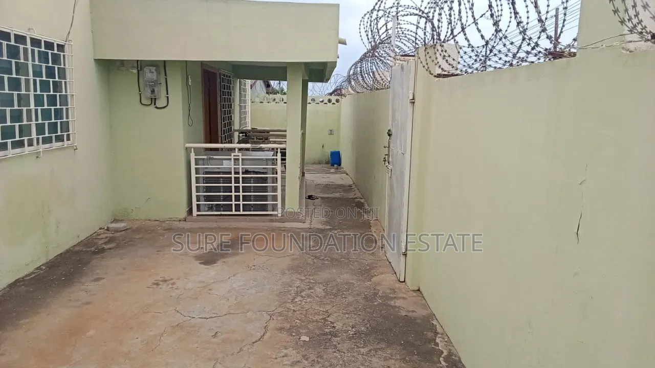 3bdrm House in Dansoman for sale