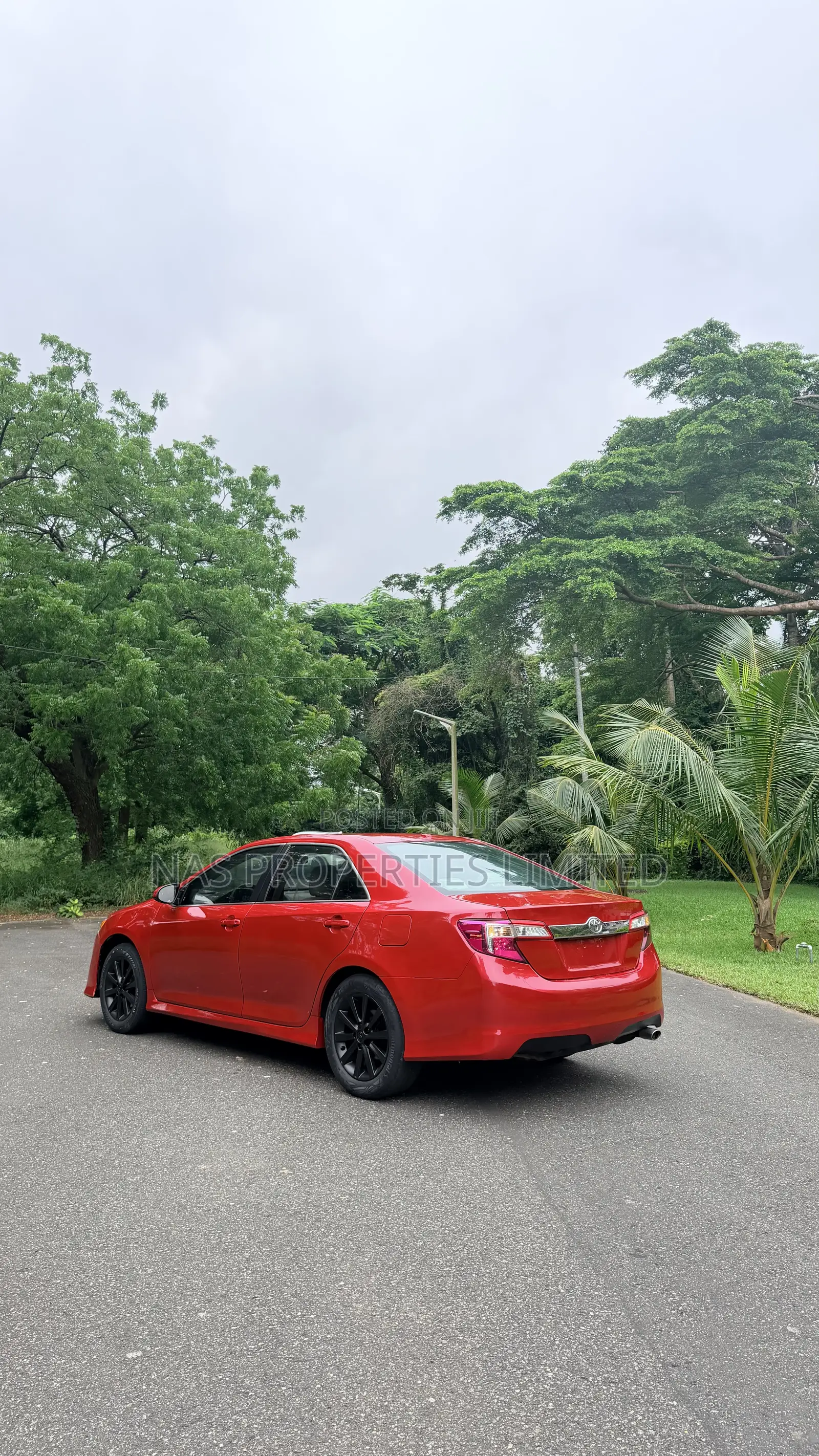 Toyota Camry XLE 4dr Sedan (2.5L 4cyl 6A) 2014 Red