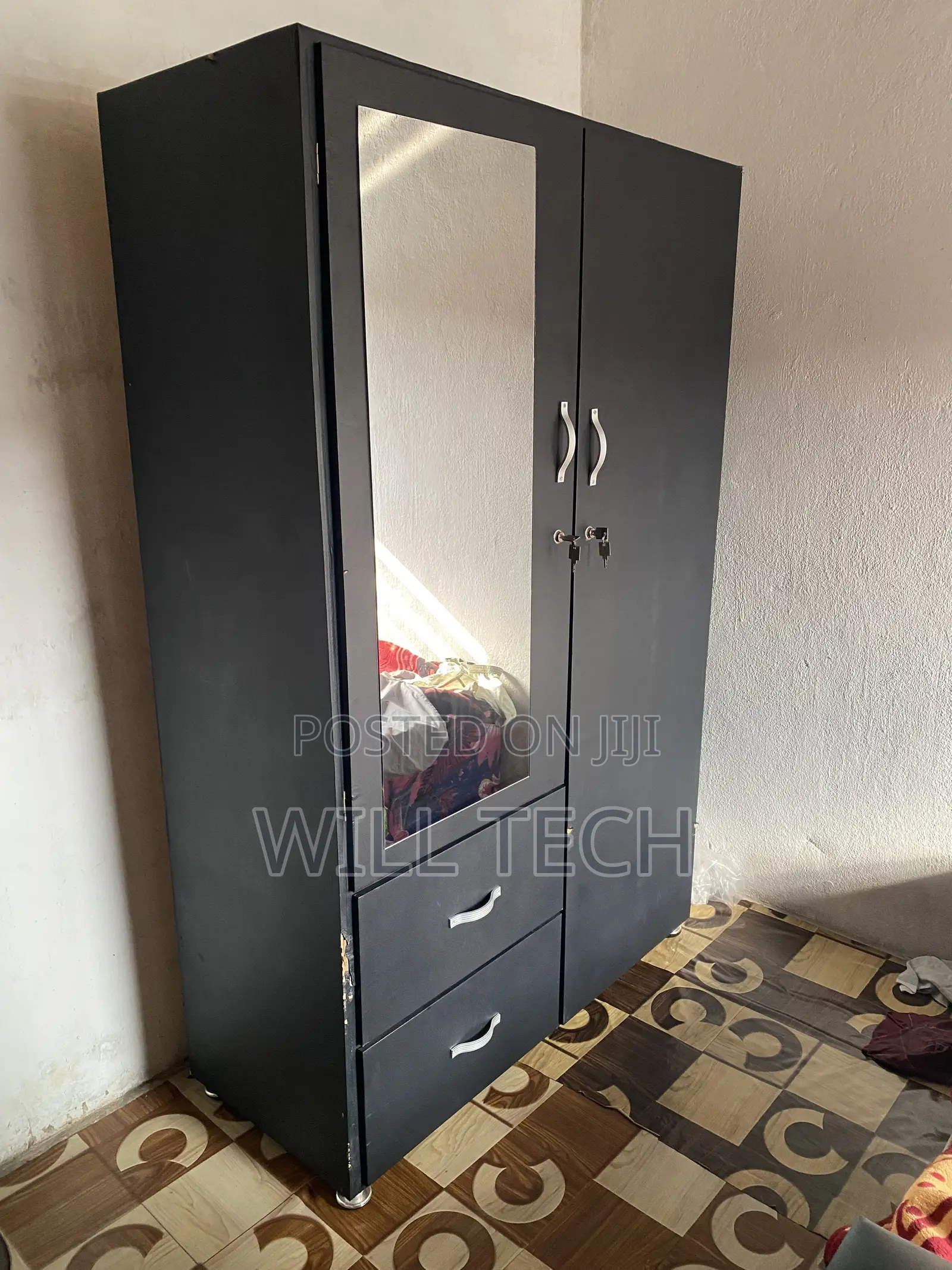 Modern 2-Door Wardrobe