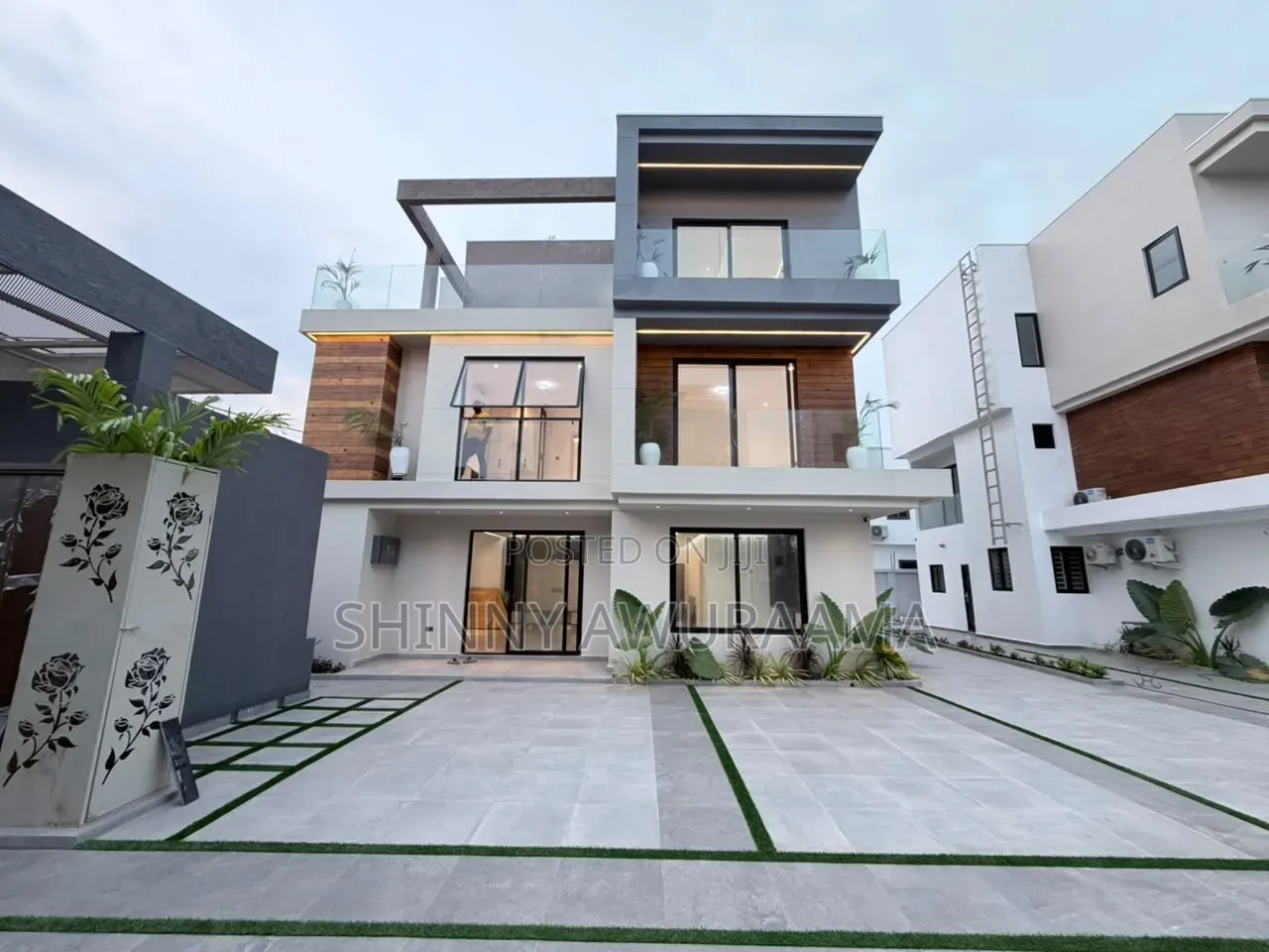 4bdrm House in East Legon Hills, School Junction for sale