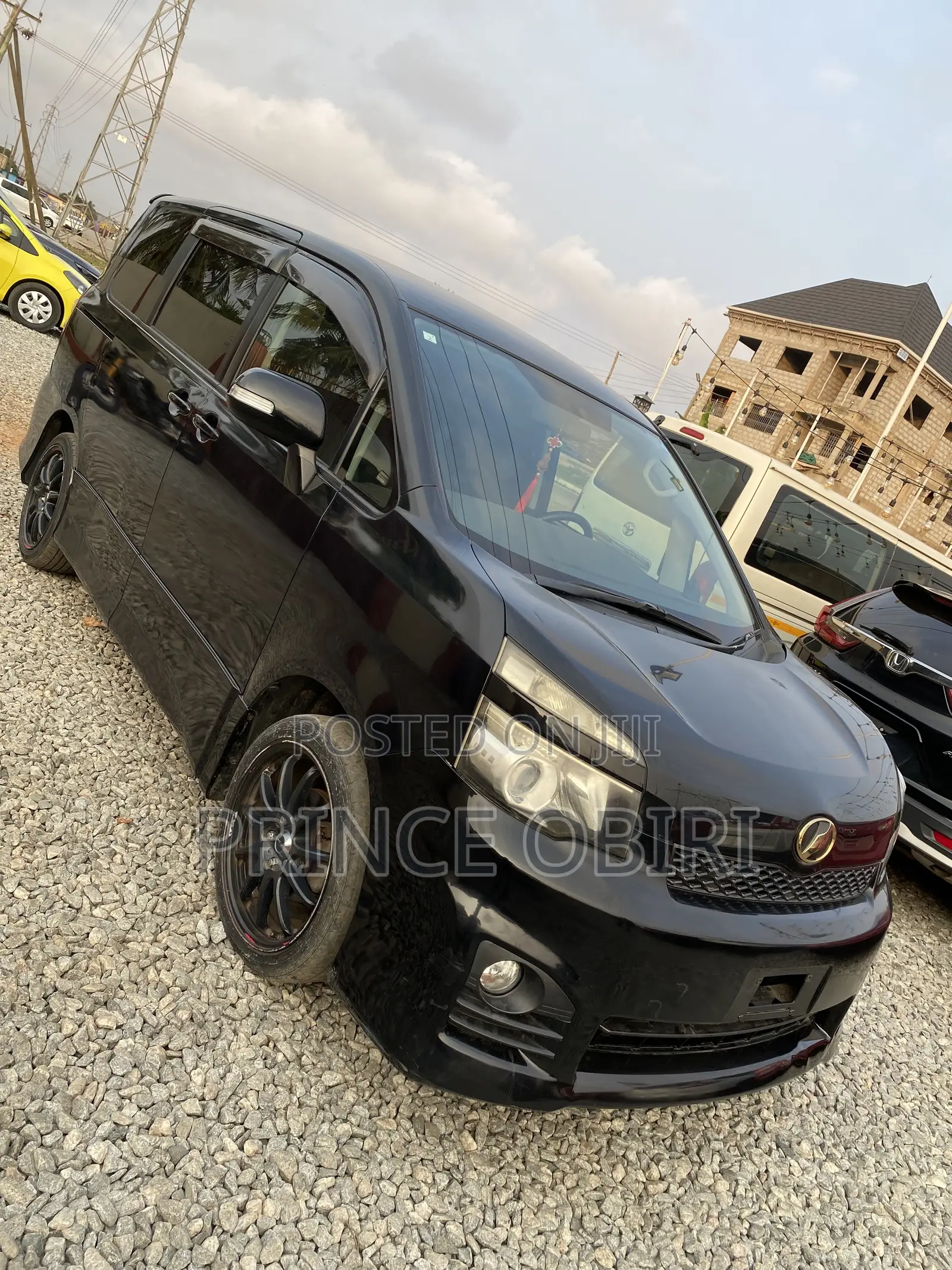 Toyota Voxy ZS 4WD 8-Seater 2013 Black