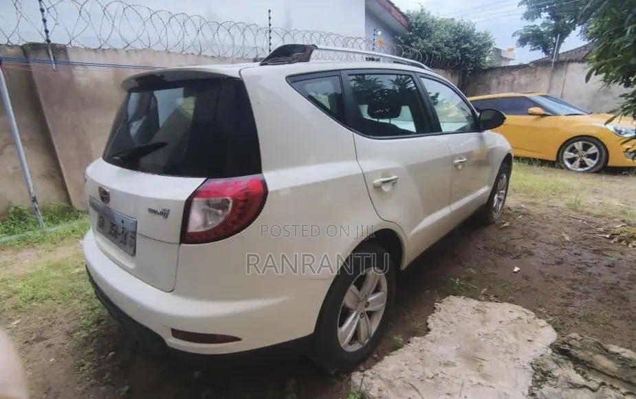 Geely Emgrand X7 2015 White