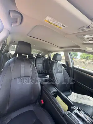 Honda Civic Touring 4dr Sedan (1.5L 4cyl) 2017 Gray