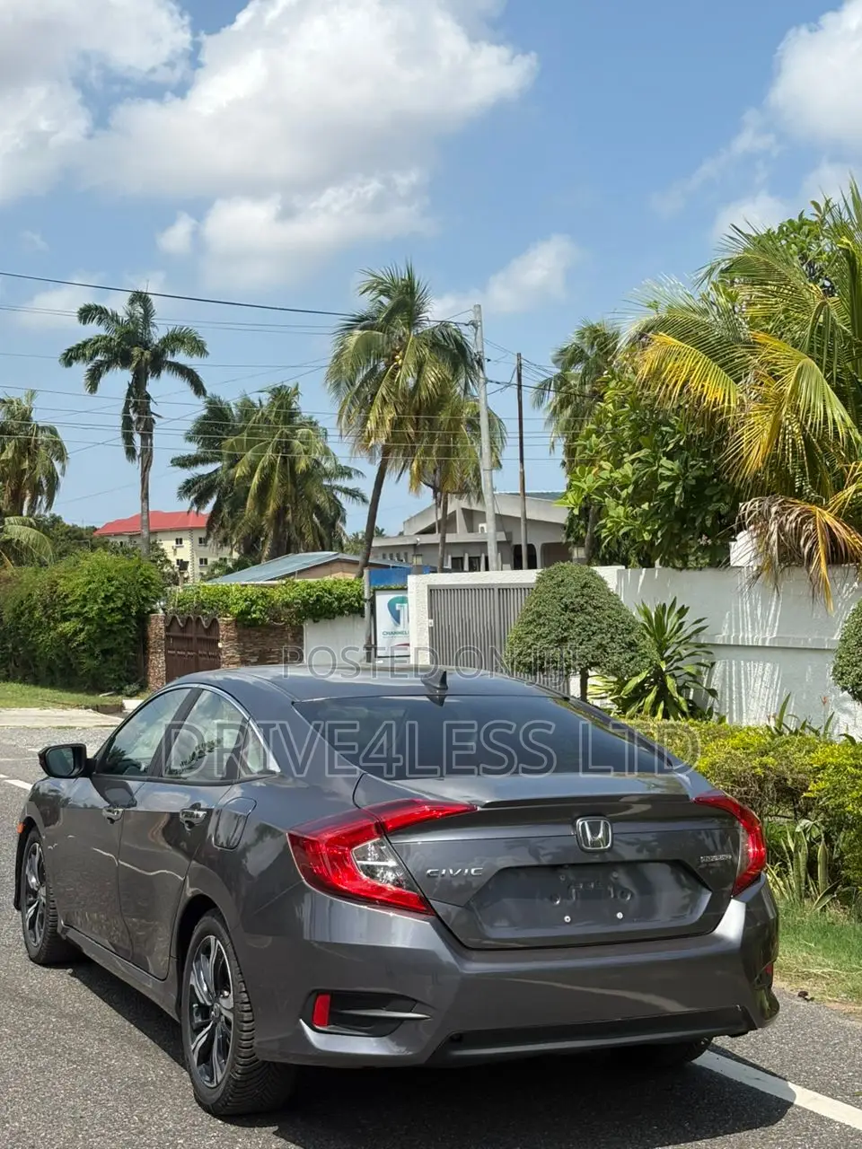 Honda Civic Touring 4dr Sedan (1.5L 4cyl) 2017 Gray