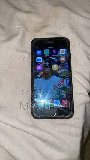 Apple iPhone 7 32 GB Black