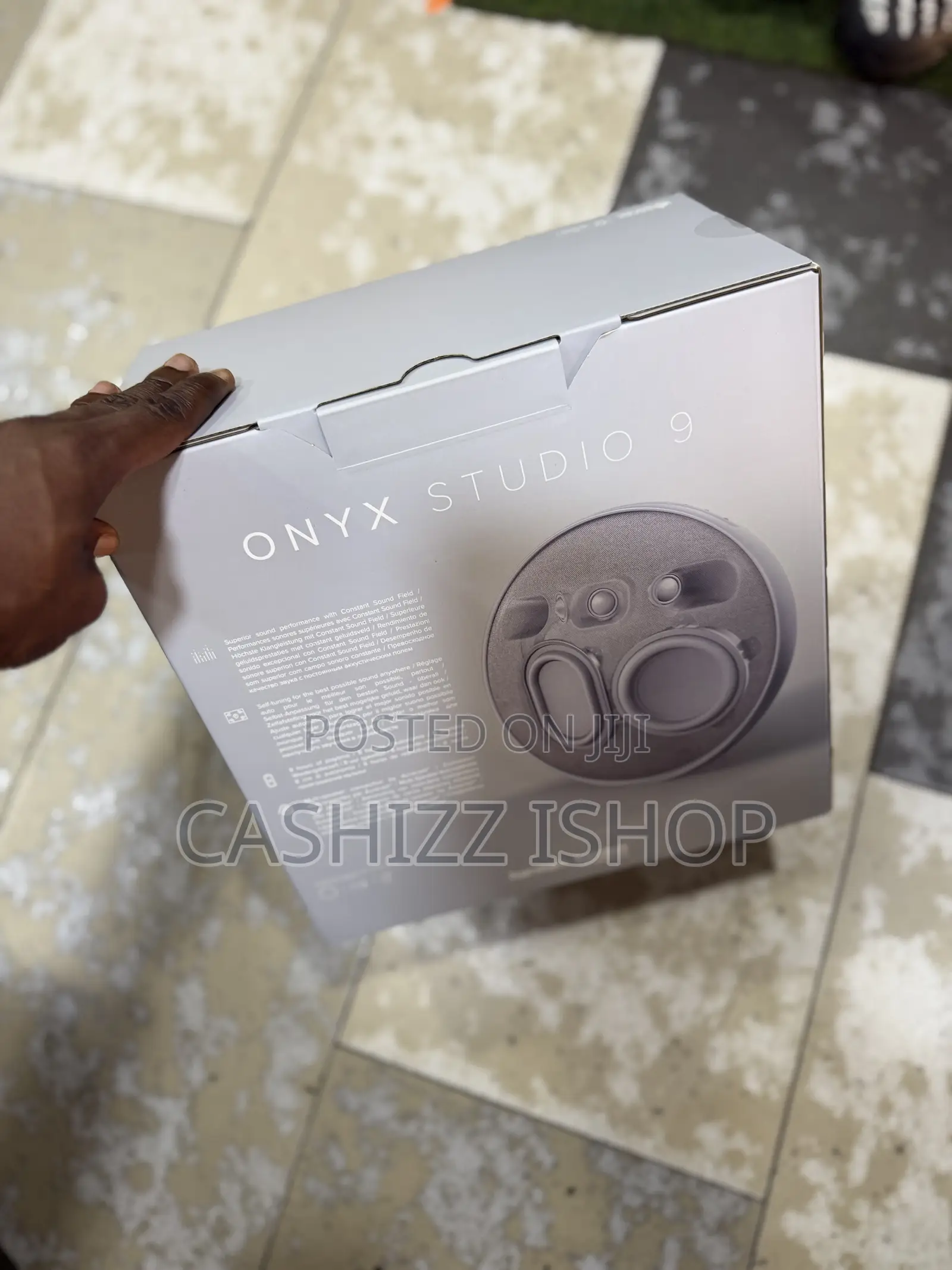 Onyx Studio 9