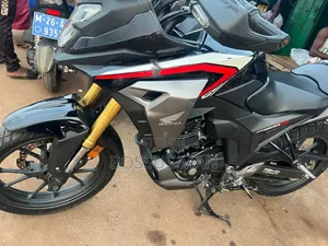 Honda CB 2025 Black