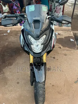 Honda CB 2025 Black