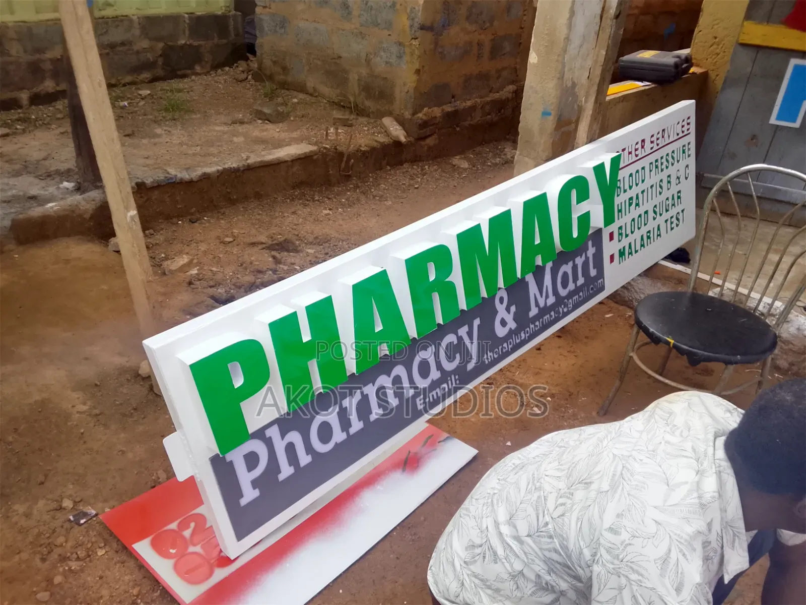 3D and 2D Signage
