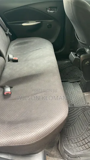 Toyota Yaris 2010 White