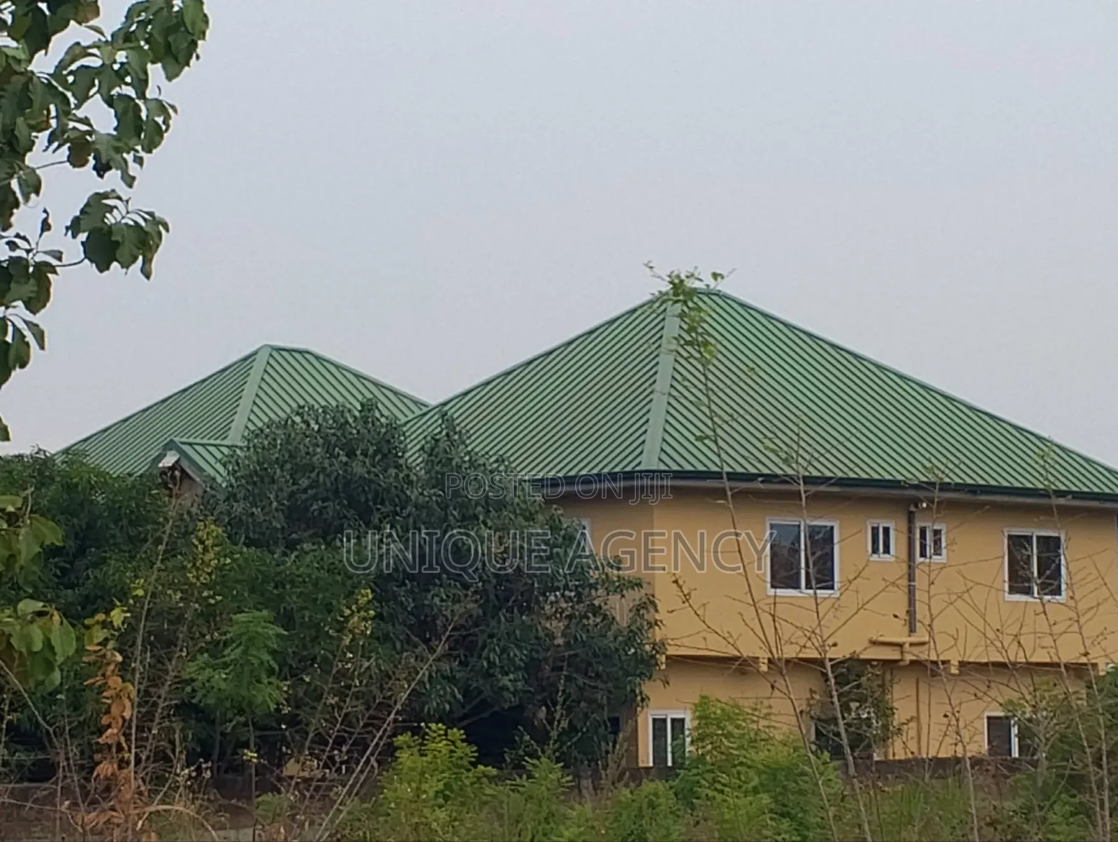 2bdrm Apartment in Main Station for rent