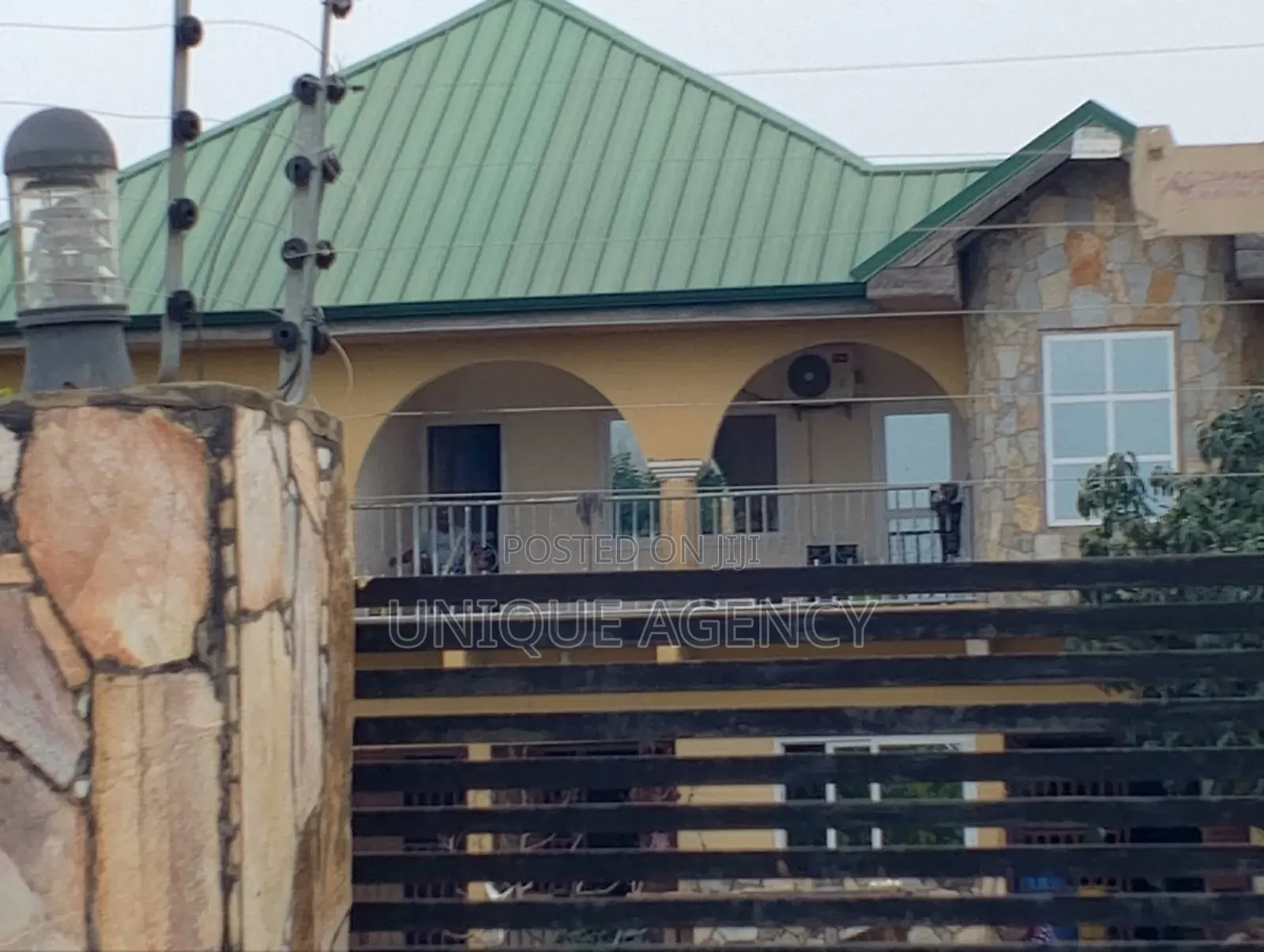2bdrm Apartment in Main Station for rent