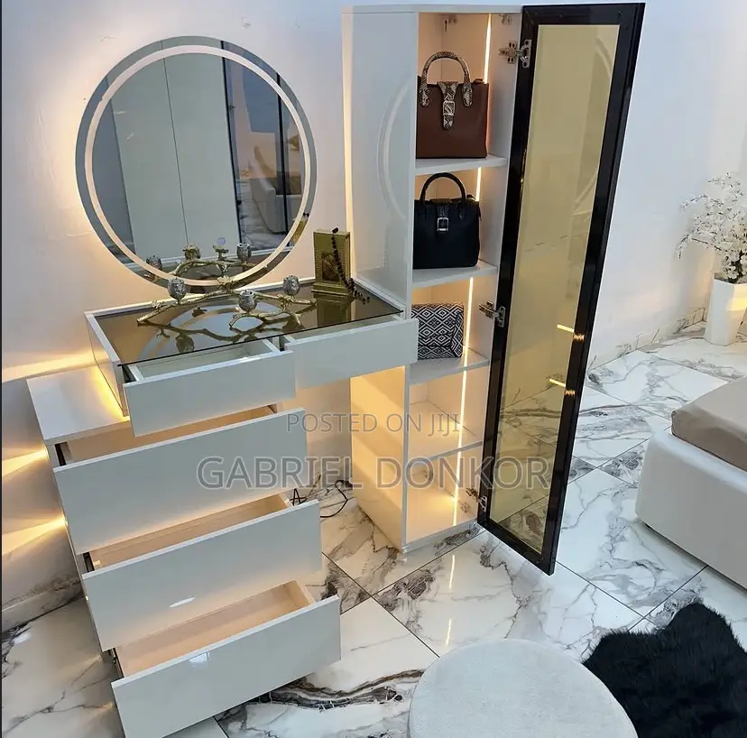 Cozy Dressing Mirror