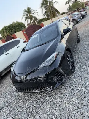 Toyota Corolla SE (1.8L 4cyl 2A) 2019 Black