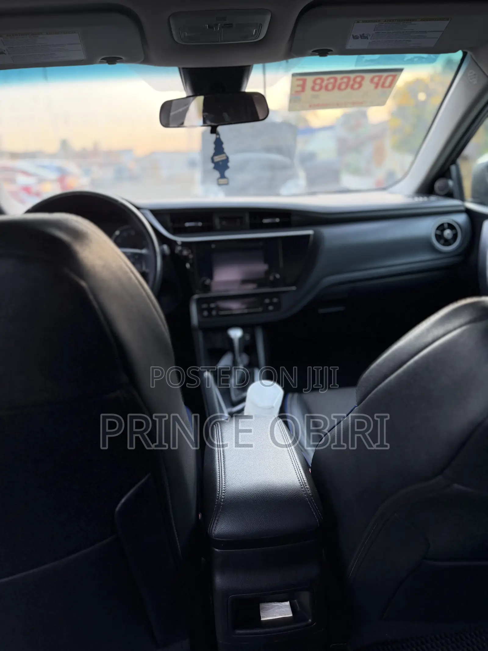 Toyota Corolla SE (1.8L 4cyl 2A) 2019 Black