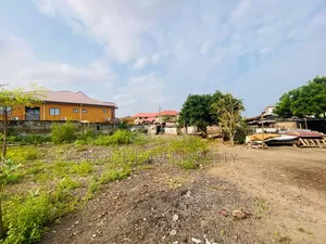 One ACRE of Land for Sale at Trassacco Adjiriganor