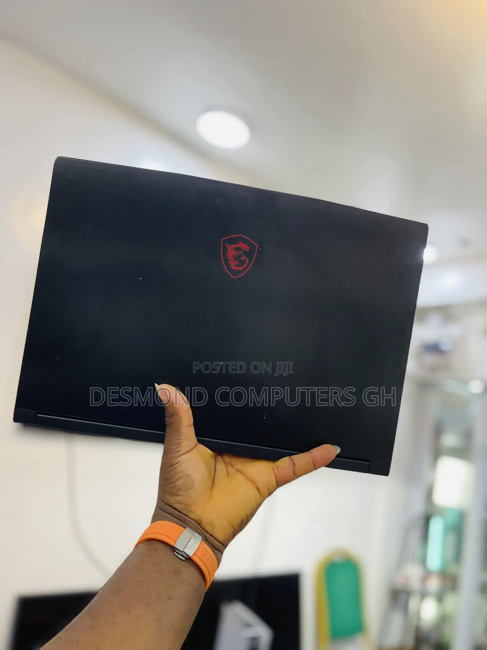 Laptop MSI GF63 16GB Intel Core i5 HDD+SSD 1.5T
