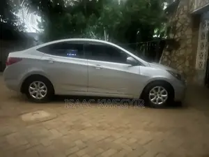 Hyundai Accent 2013 Silver