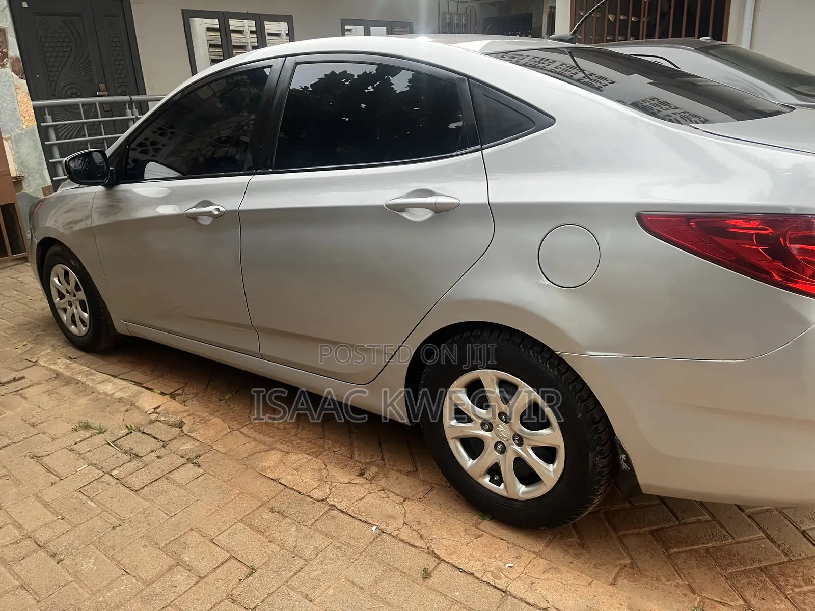 Hyundai Accent 2013 Silver