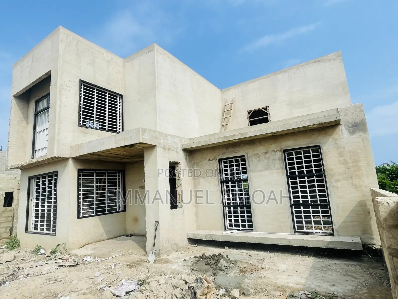 5bdrm House in Amoah, Takoradi for sale