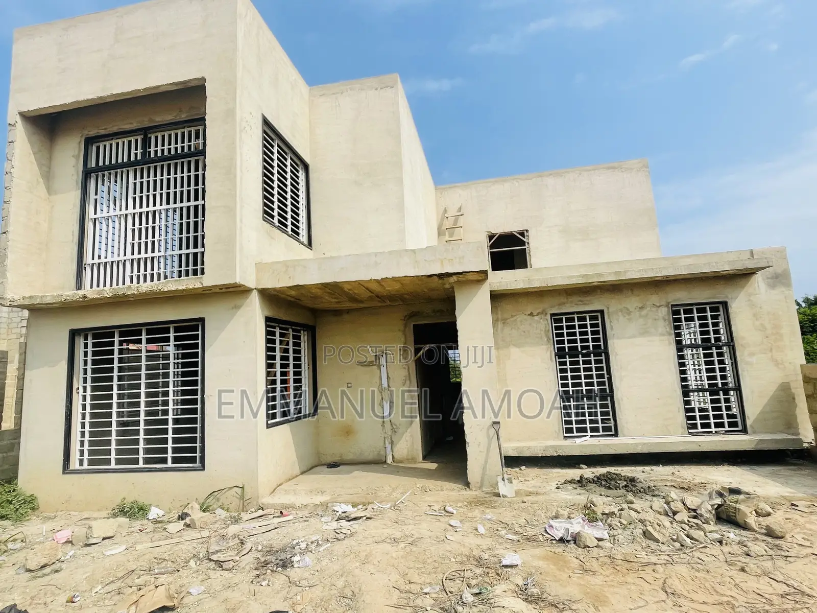 5bdrm House in Amoah, Takoradi for sale