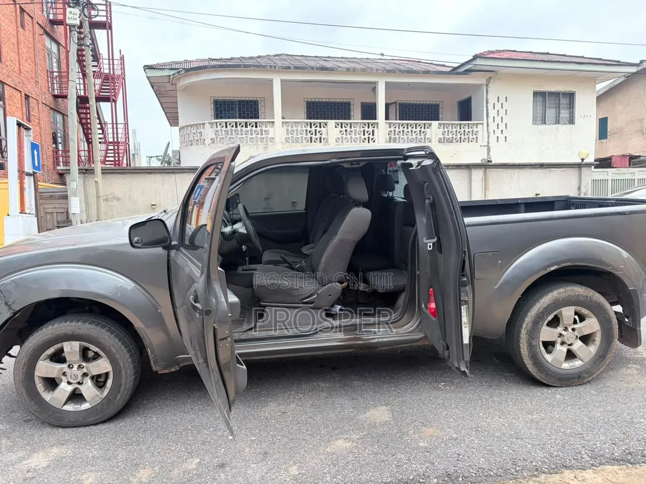 Nissan Frontier 2008 Gray