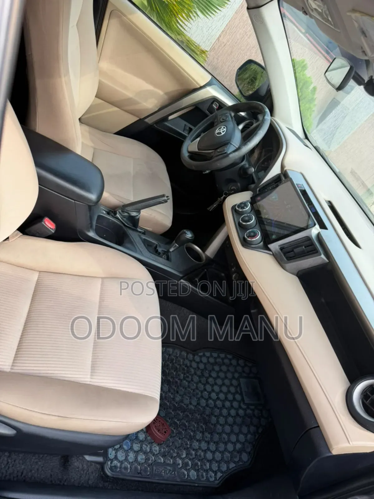 Toyota RAV4 XLE AWD (2.5L 4cyl 6A) 2017 Gray