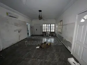8bdrm Apartment in Kronum, Kumasi Metropolitan for sale