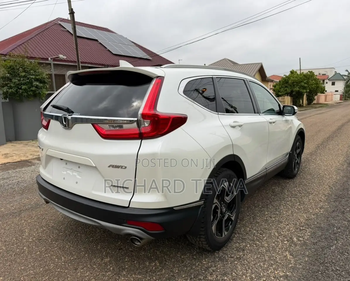 Honda CR-V Touring AWD 2018 White