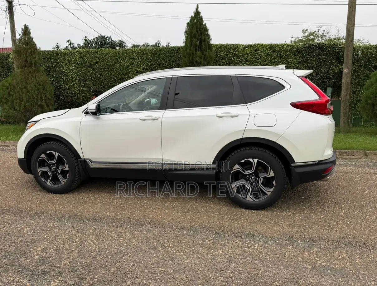 Honda CR-V Touring AWD 2018 White