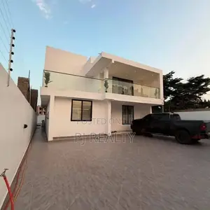 4bdrm House in East Legon for sale