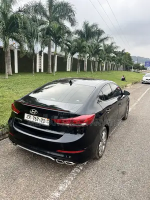 Hyundai Elantra Value Edition 2018 Black
