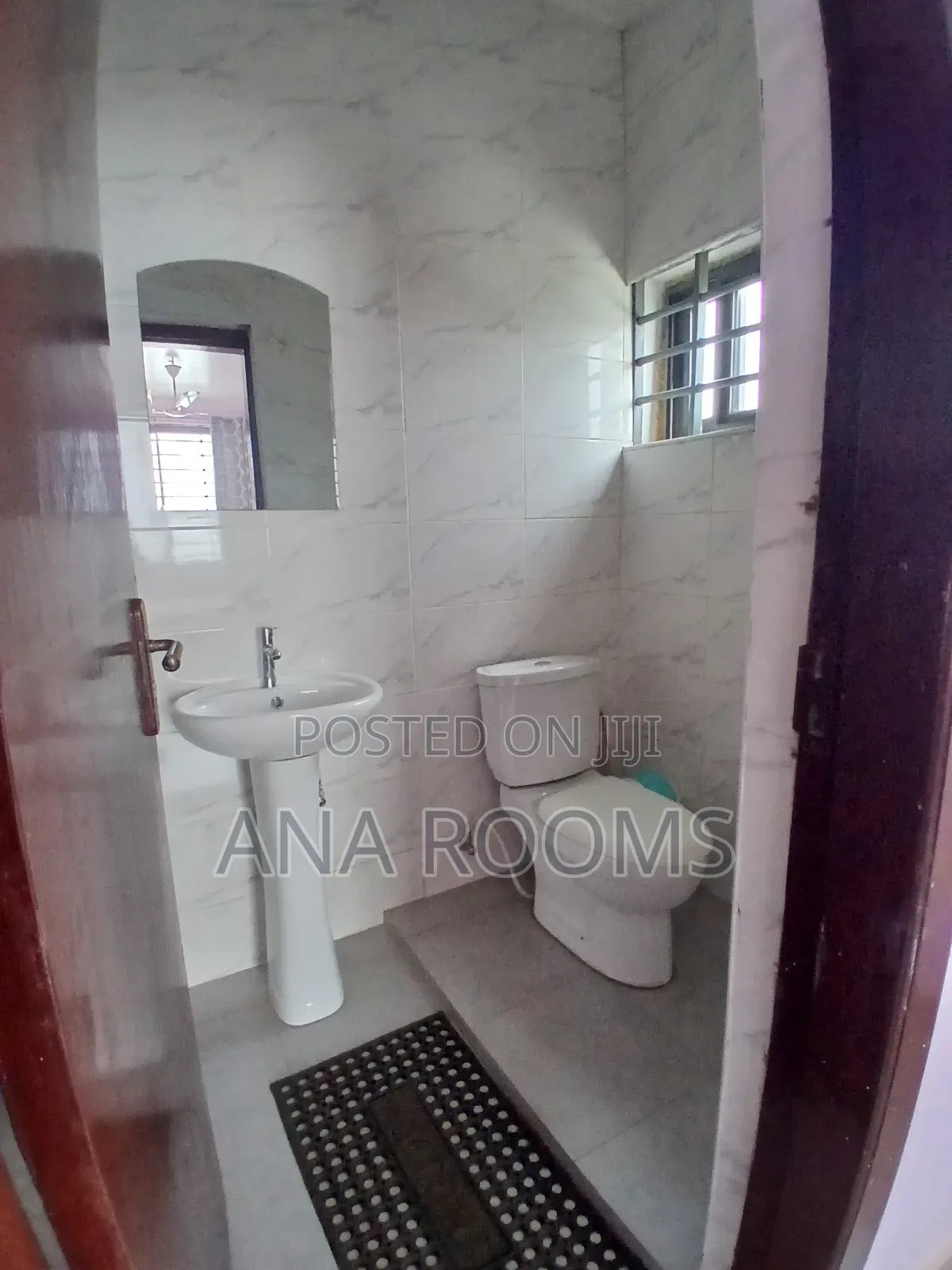 Furnished 2bdrm Townhouse/Terrace in Community 22, Tema Metropolitan